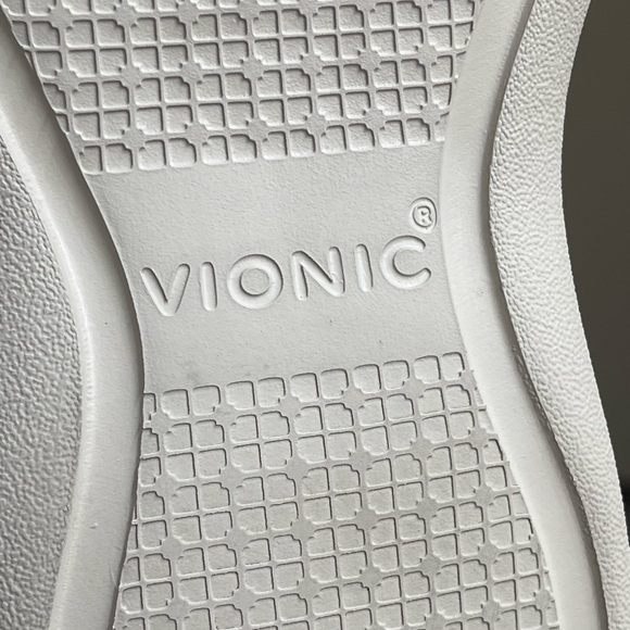 Vionic Karleen Wedge Sandals - Leather ivory white size 9 - Picture 10 of 12